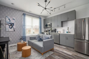 Luxury 1B1B with Balcony Downtown 542Blvd